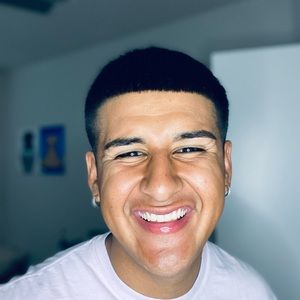 Meet your Posher, Jarrette